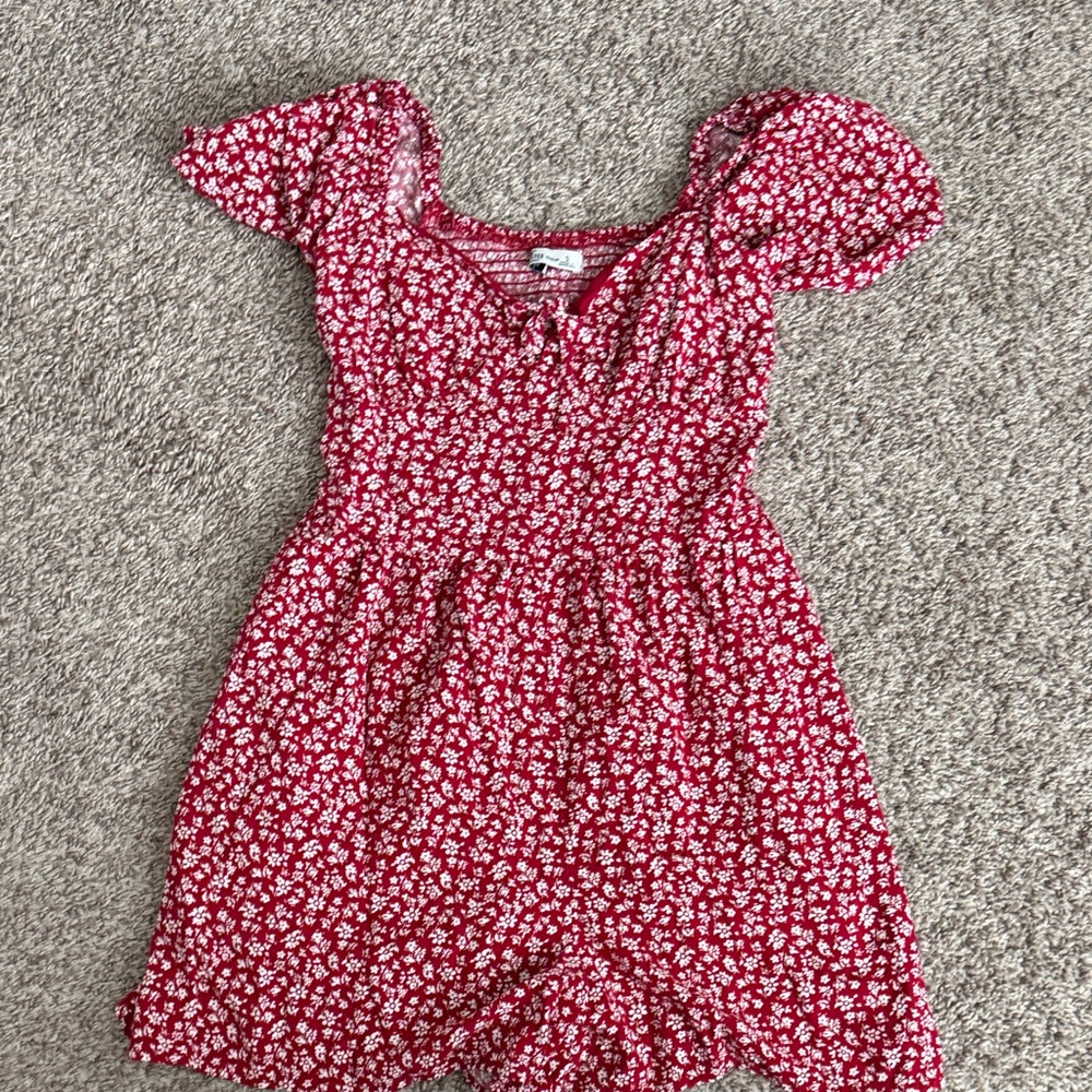 Floral Red hollister size S romper
